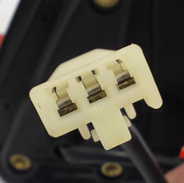ESPEJO PUERTA RH (3CABLES) CP