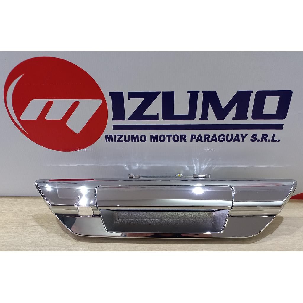 MANIJA TAPA TRAS. CROMADA C/AGUJERO CAMARA